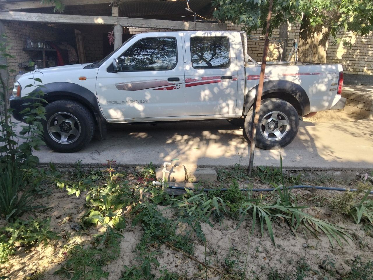 nissan pikap np300