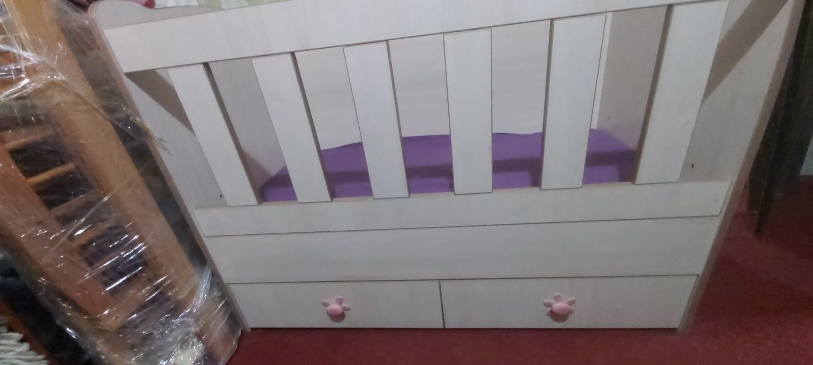 Детско легло с матрак 120/60 и малко легло люлка
