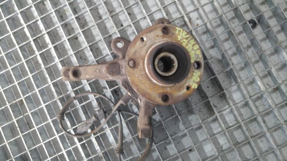 fuzeta dreapta fata 1.2 b renault twingo 2