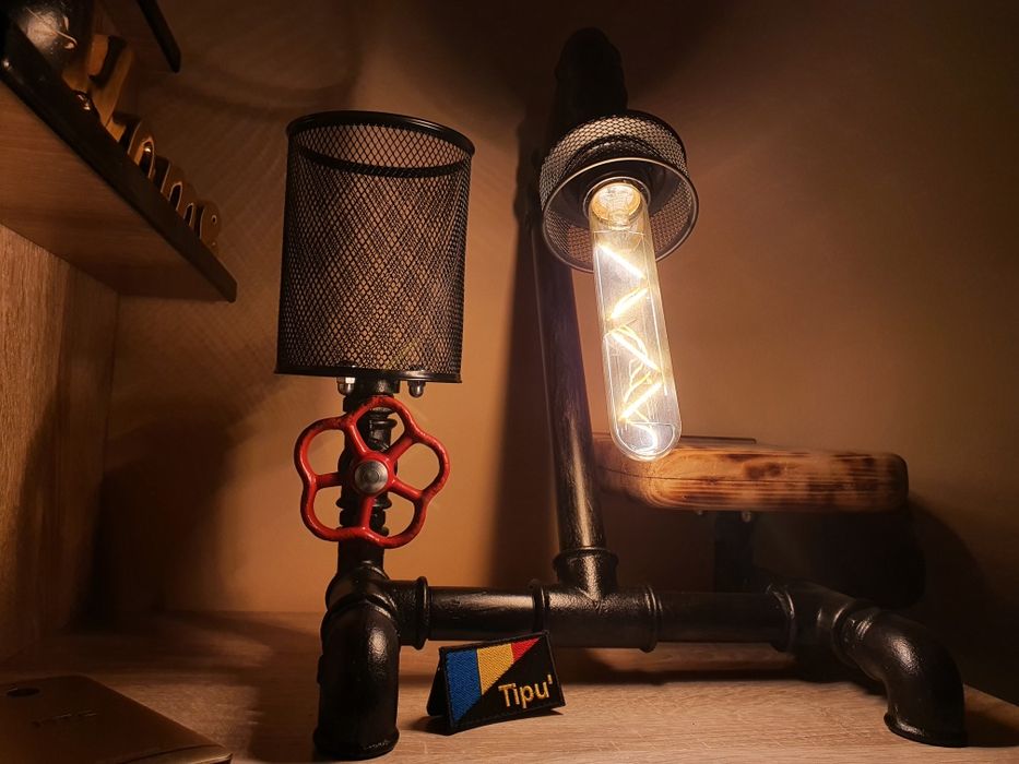 veioza/lampa steampunk, stil industrial, fitinguri fonta, handmade