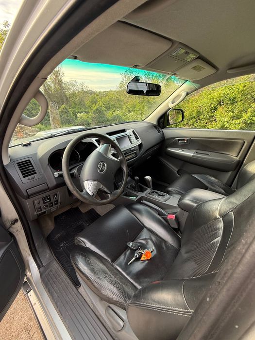 Тойота Хайлукс ТОП