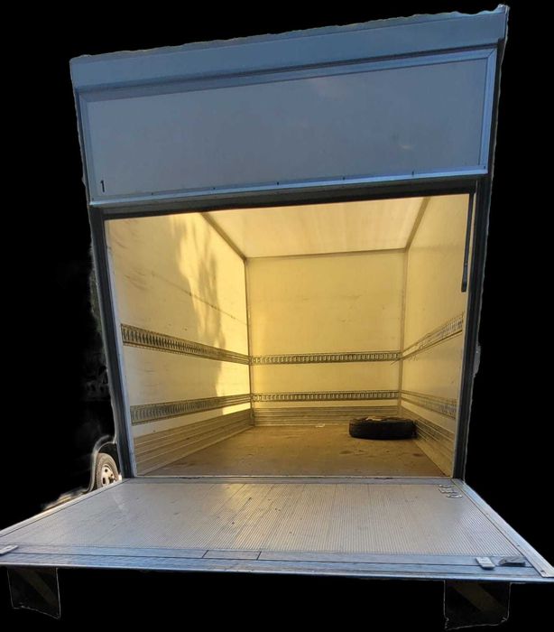 Inchiriere duba cu lift