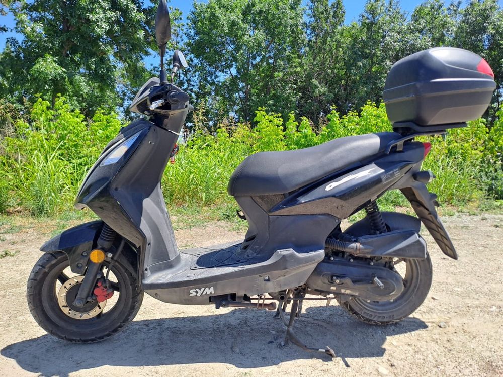Скутер Sym 50куб.