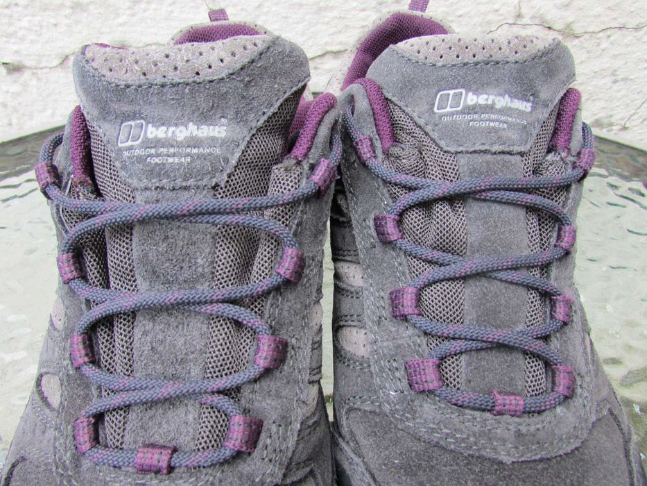 Дамски туристически обувки Berghaus Expeditor Active AQ