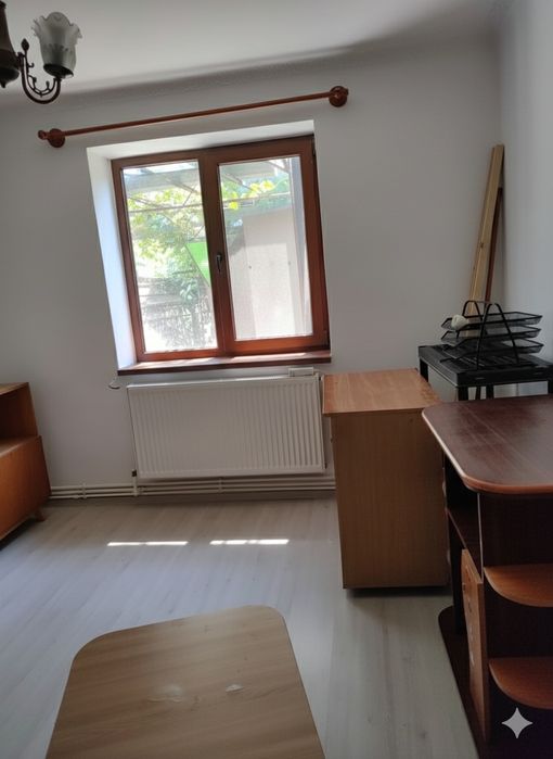 Închiriez Casă 3 camere, str. Mircea Vodă, aproape de Tribunal