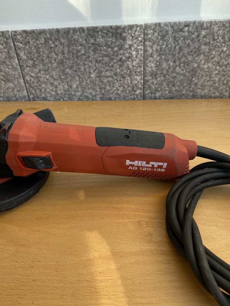 HILTI шлайф машина за шлайфане шлифоване на бетон камък мрамор и др.