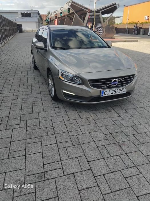 Vând Volvo V60 an2015 motor 2,0