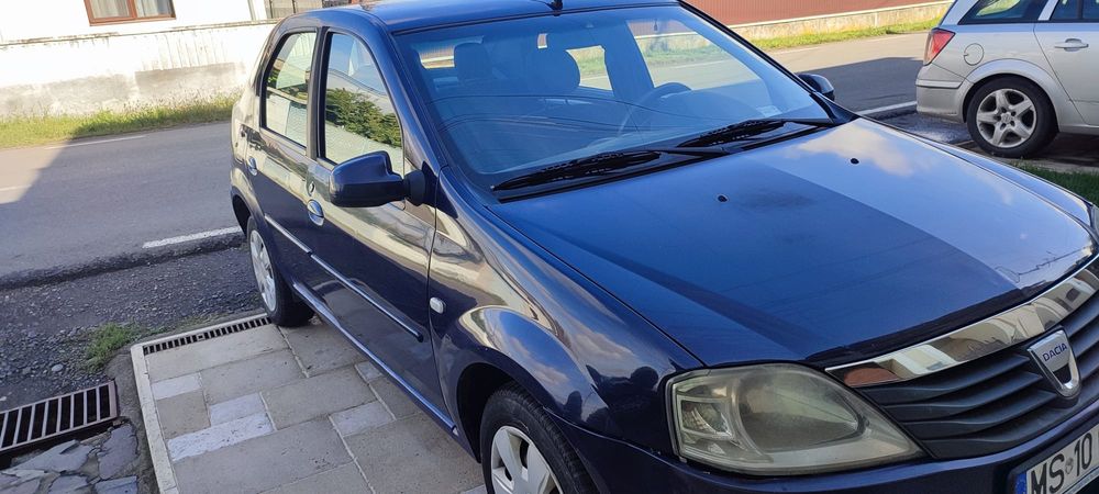 Dacia Logan 1.6 benzina ,an 2011