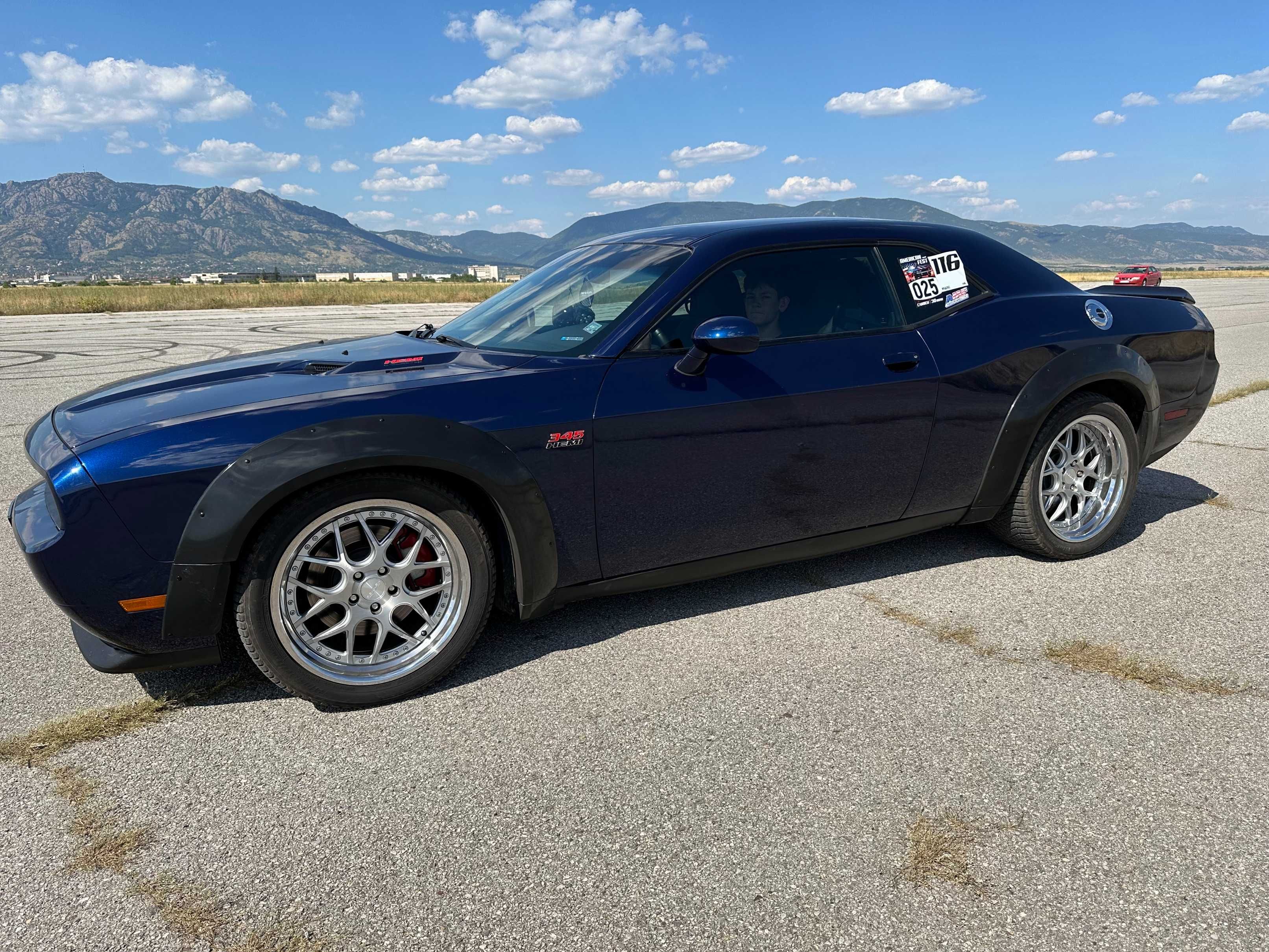 Dodge Challenger 5.7 HEMI