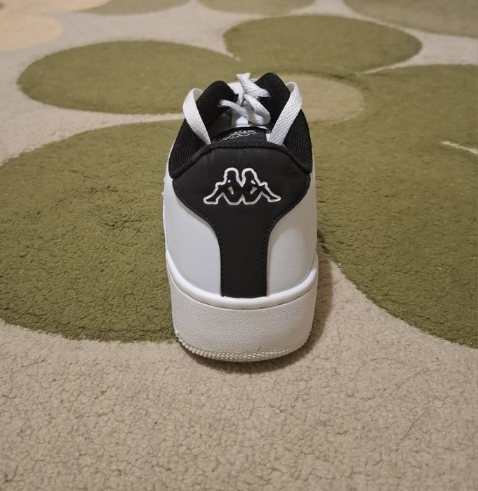 Дамски бели кецове Kappa