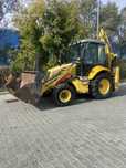 Închiriez buldo / buldoexcavator cu operator