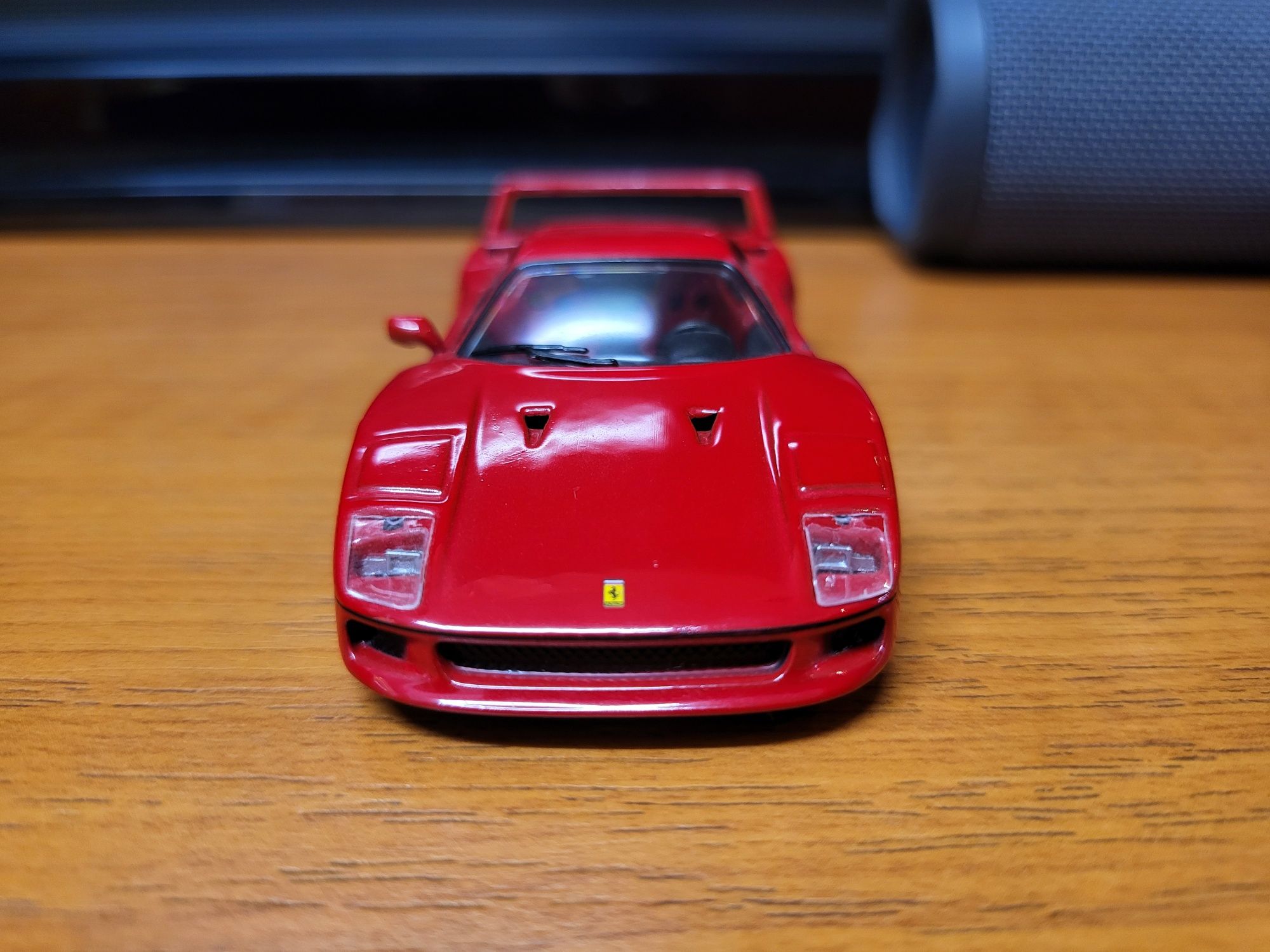 Macheta Ferrari F40, scara 1 43