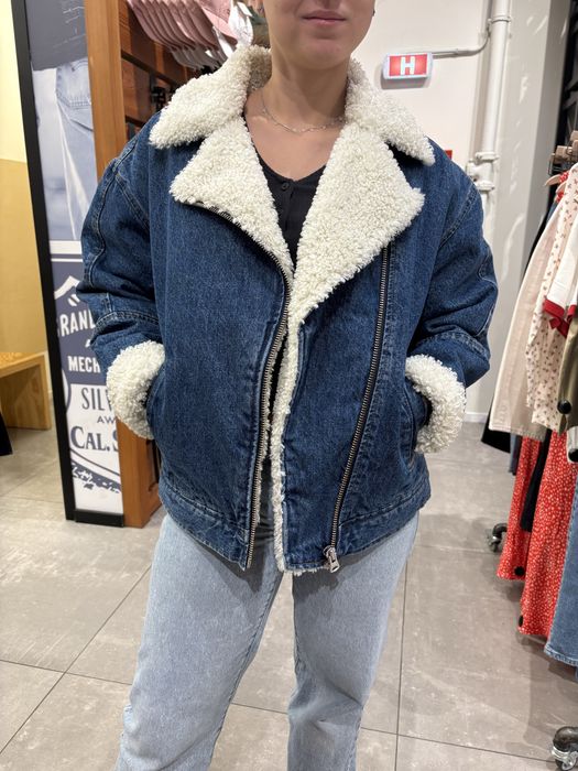 Geaca levi’s noua cu eticheta