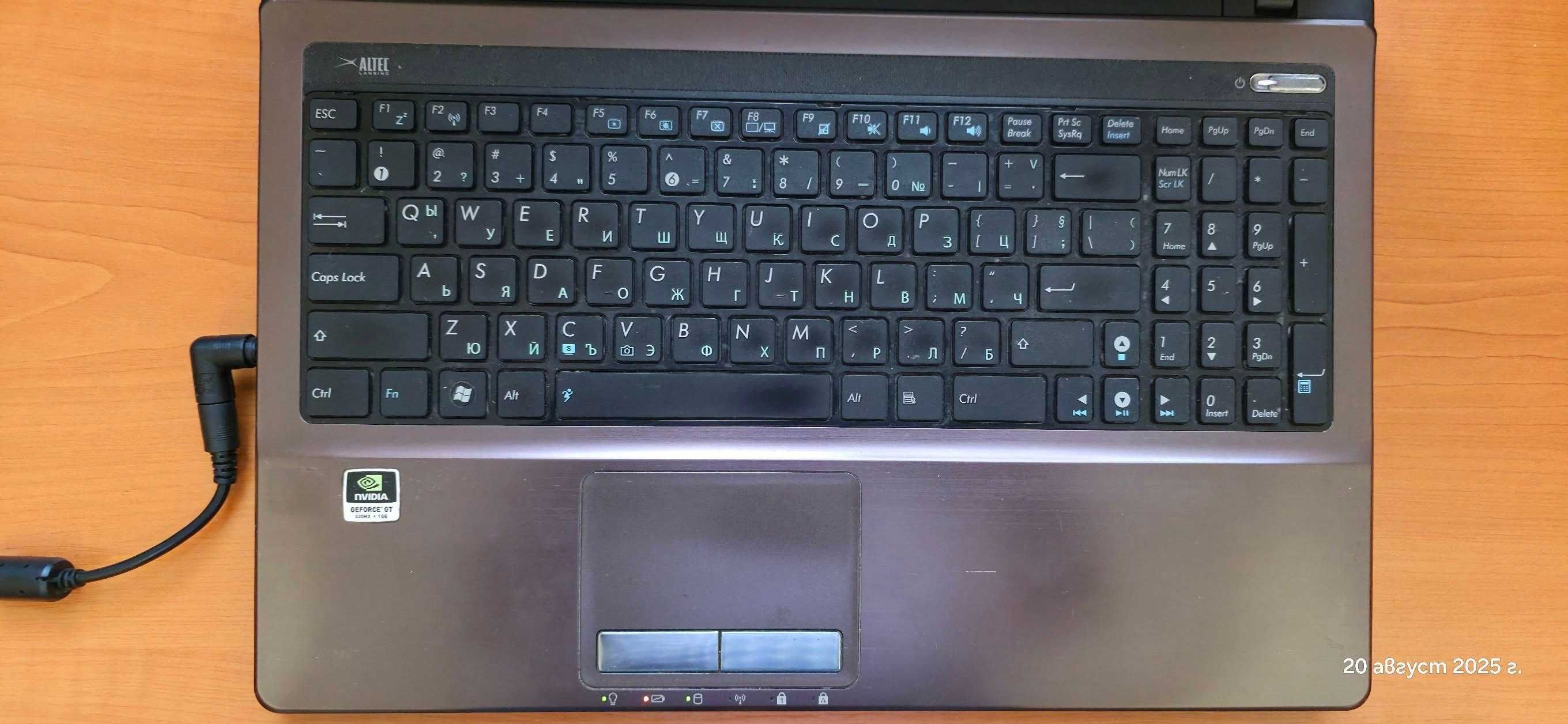 Лаптоп Asus K 53 SC със CD