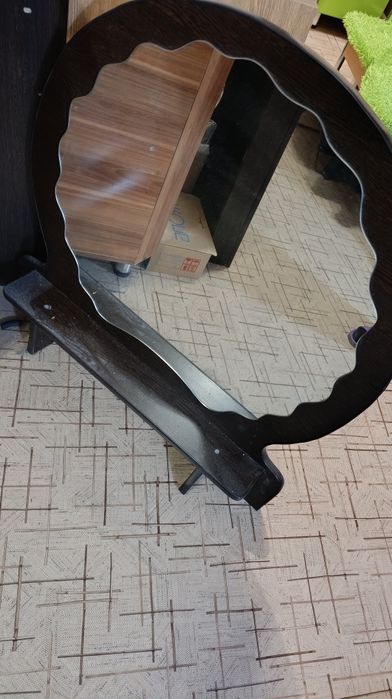 Зеркало отдам за шоколадку