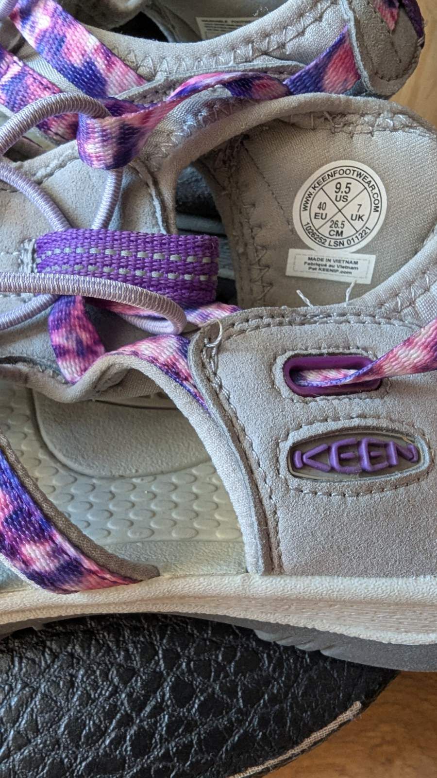 Дамски сандали Keen 40