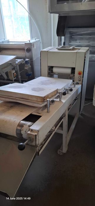 LINIE AUTOMATA BRUTARIE SI ALTE UTILAJE, capacitate 20000/zi la 300g