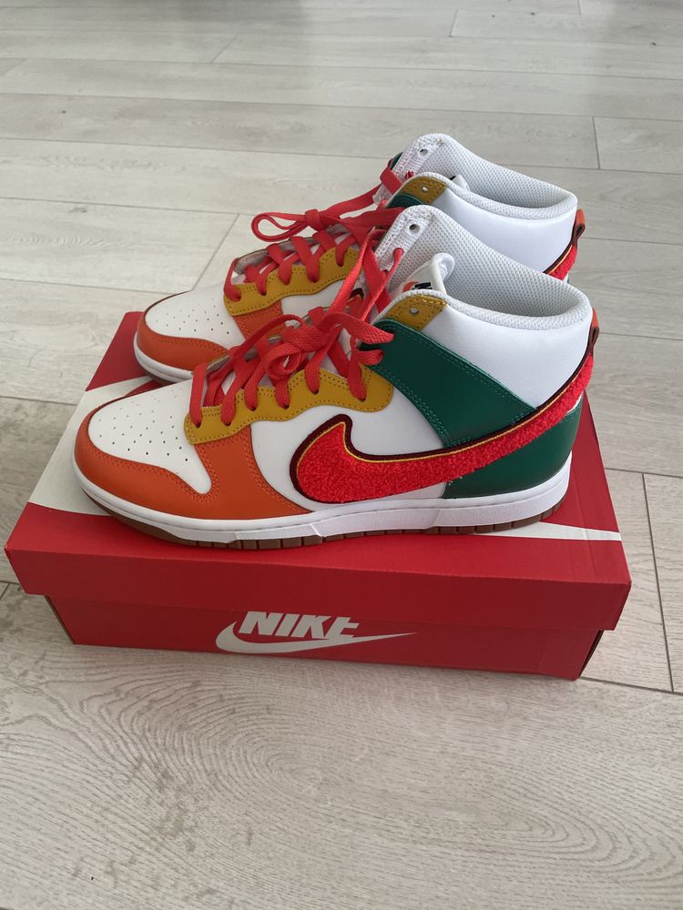 Nike dunk hi retro university