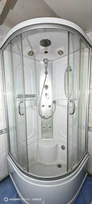 Продам душевую кабину.