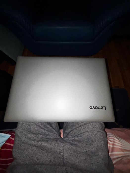 Laptop Lenovo Impecabil 2021