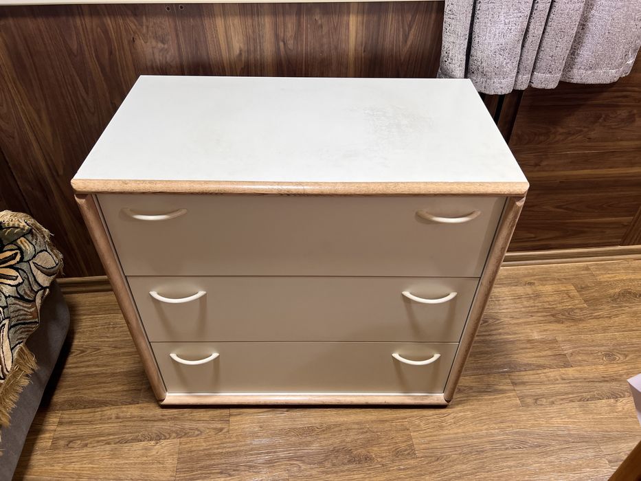 Продается деревянный комод