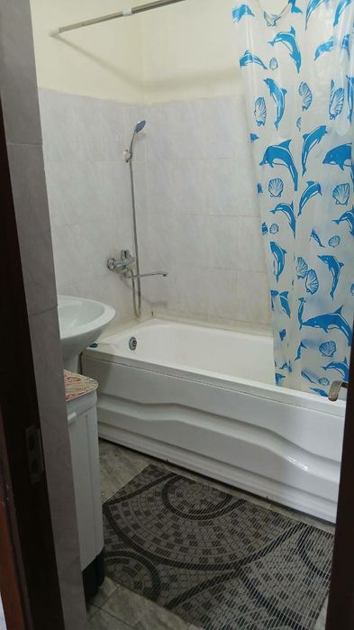 Mirabod tumani Oybek Metrosi yonida 2 xonali kvartira bor