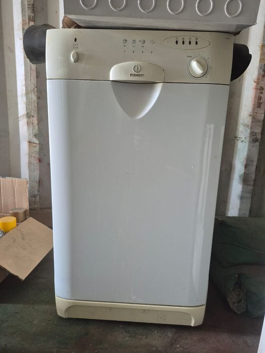 Посудомоечная машина Indesit