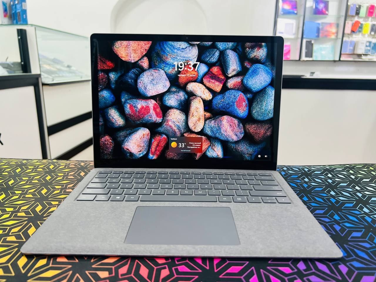 Microsoft Surface Laptop 3 - ofis va dasturlash ishlari uchun notebook