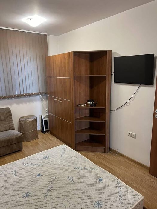 Дава се под наем Двустаен апартамент в Бургас, Възраждане - 55 кв.м за 408 € - Снимка #2