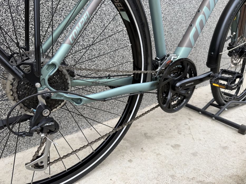 Compel XRC 700 28" Хибриден велосипед Shimano Alivio 27 Скорости ТОП