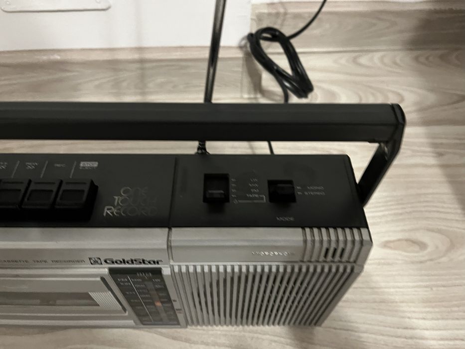 Radio casetofon GoldStar TSR 502