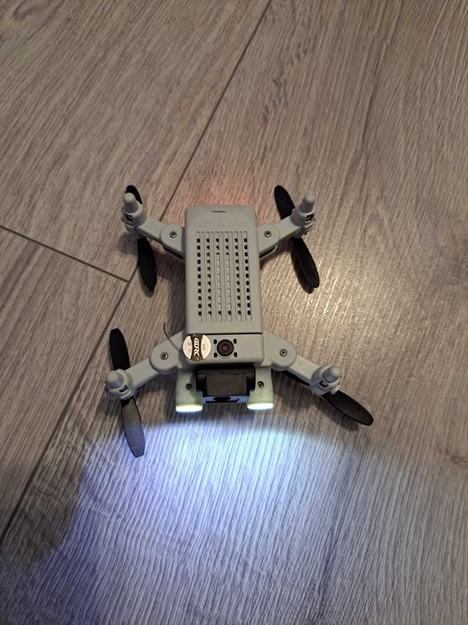 Drona compacta pliabila cu 2 camere si WIFI