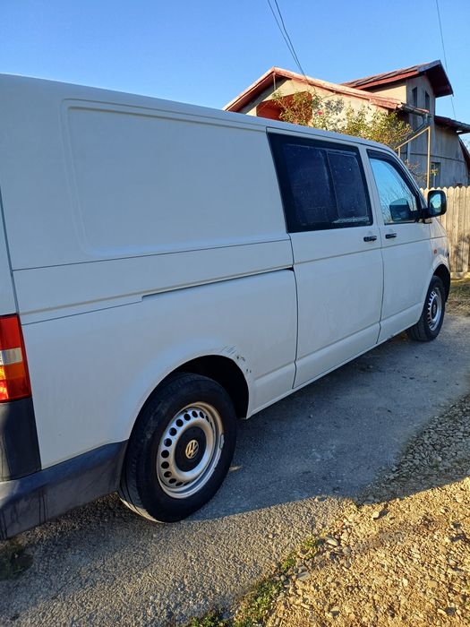 Vând t5 an 2006 motor  2.5