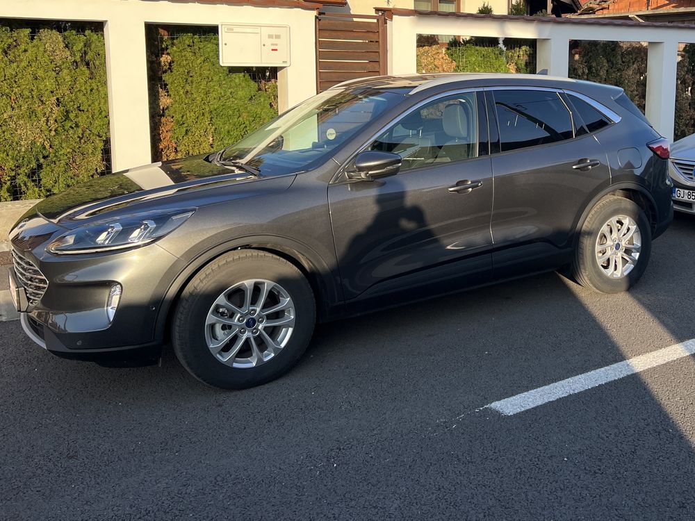Ford Kuga 2024 ca NOU