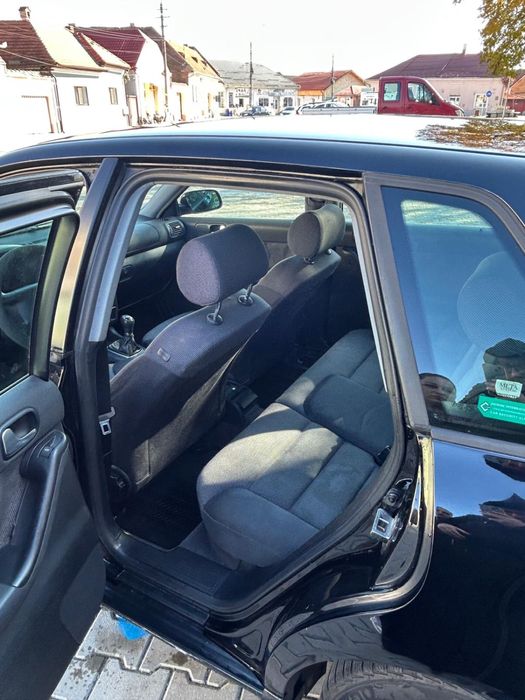 Vand Audi A 3  - An de fabricatie 2004 - motor 1.9 diesel ( 131 cp ) .