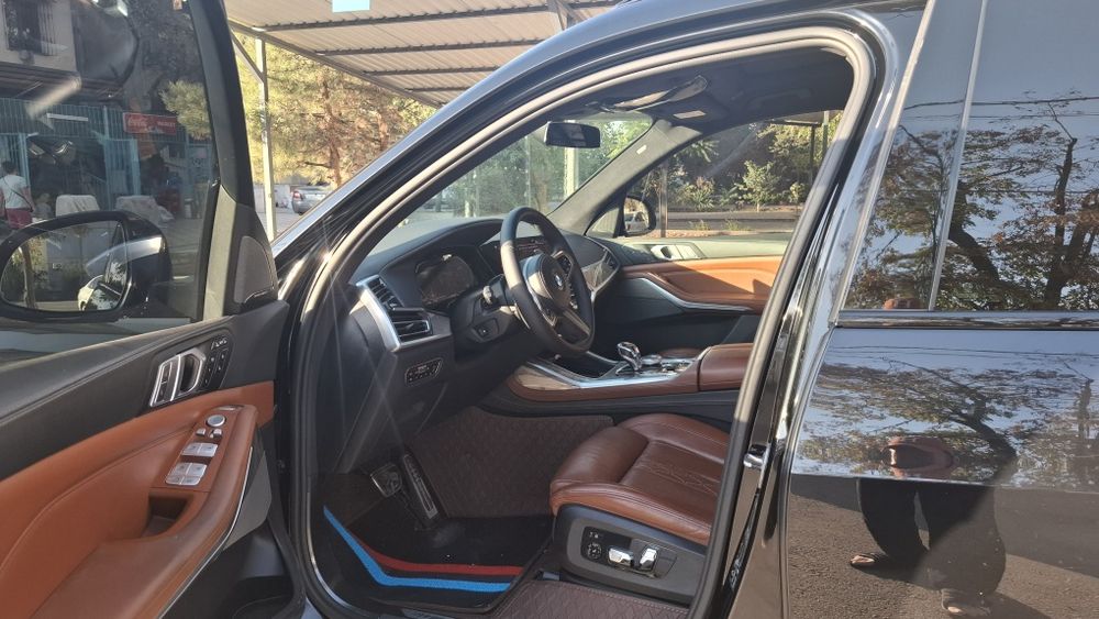 BMW X7 Xdrive 40i нисия. савдога. берилади