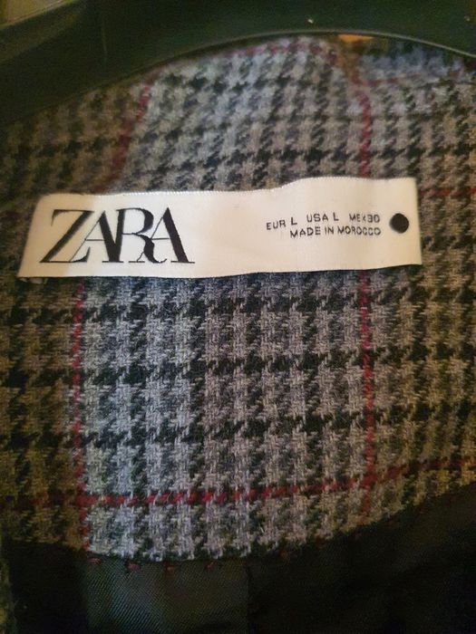 Sacou Zara barbati mărime L (practic un 50)