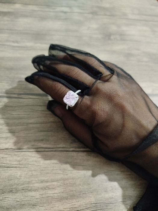 KUMUSH UZUK (Серебряное кольцо) proba:925 (проба 925) 
razmer: 17,5
(r