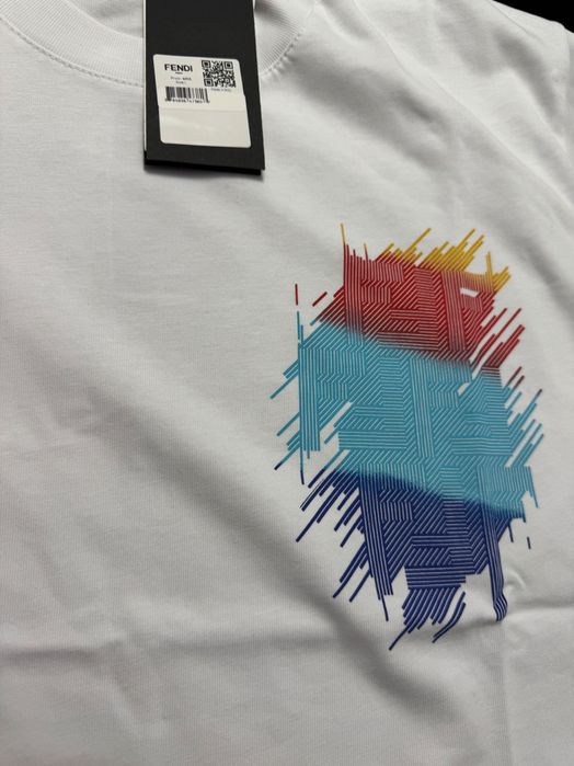 Fendi-Чисто нова оригинална мъжка тениска Л размер
