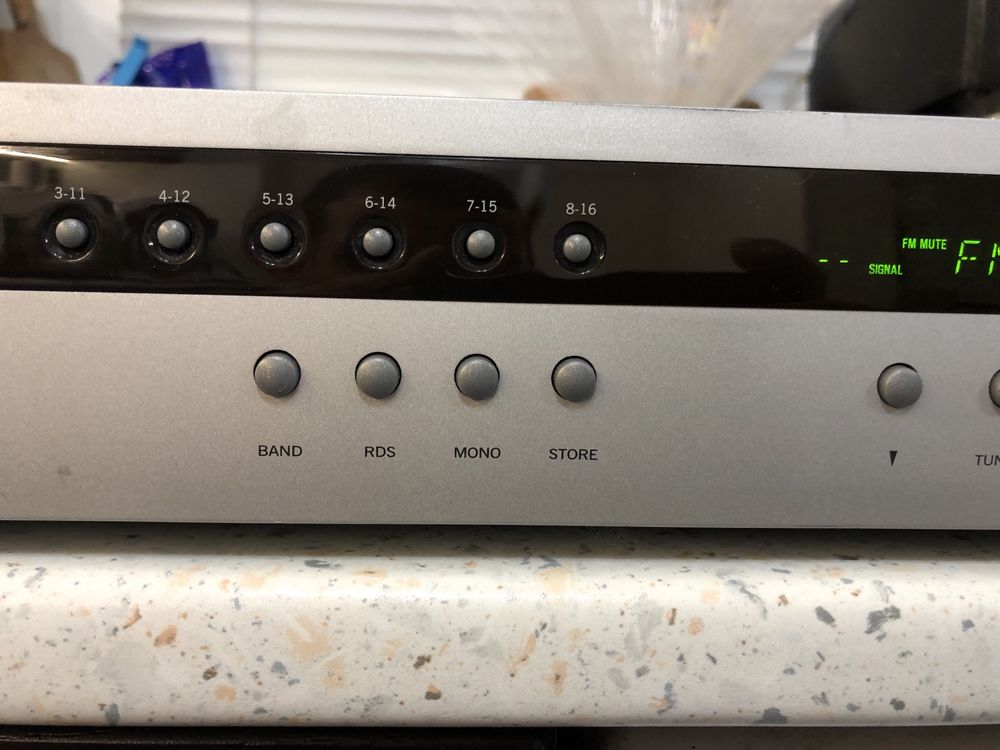 Arcam T-61 качествен тунер