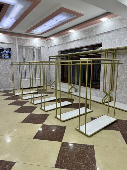 Стеллажы для магазина Dokonlar uchun stellaj для одежды лофи стеллаж