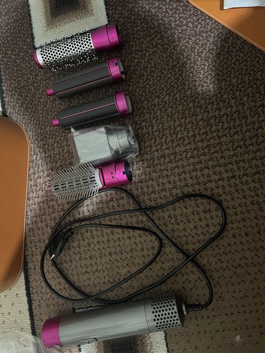 Продаю дайсон в хорошем качестве