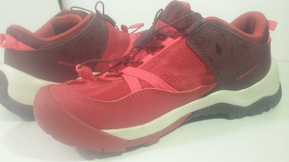 Детски обувки Quechua Crossrock 35-ти номер