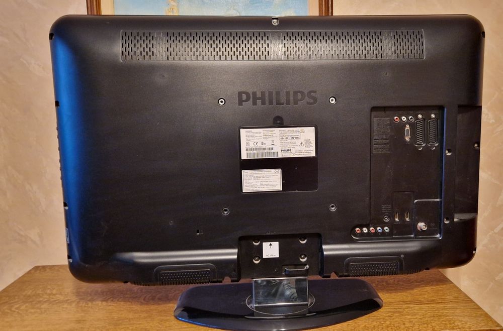 LCD Full HD Tелевизор Philips