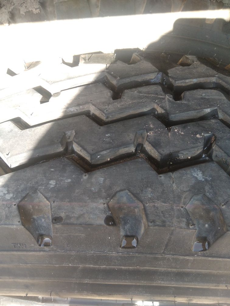 Zil yili 1992 mator Ural qilingan yangi turtta orqa baloni yangng