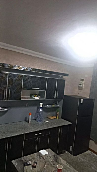 Sagdiyana femili parkni orqasida 1 xonali 2 xona qiligan