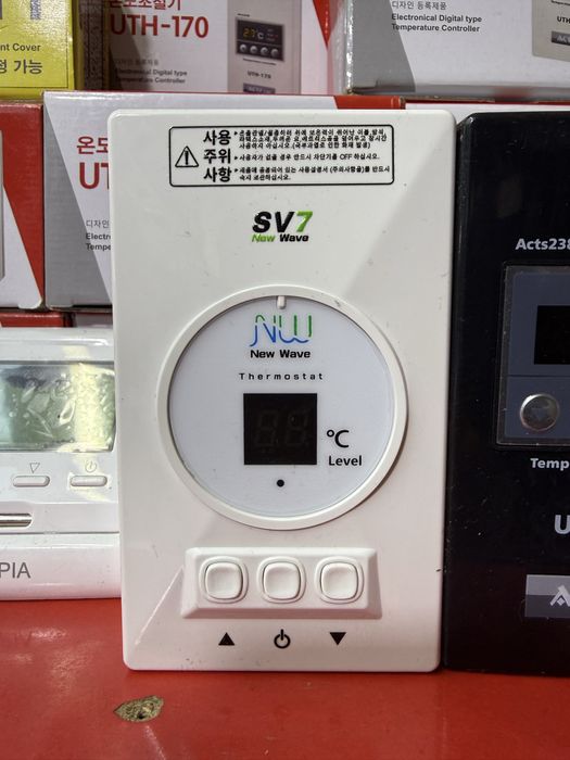 теплый пол, датчеклари ва бошка турдаги нарсала бор