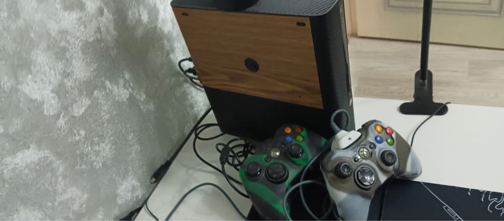 В продаже отличный Xbox 360 e slim