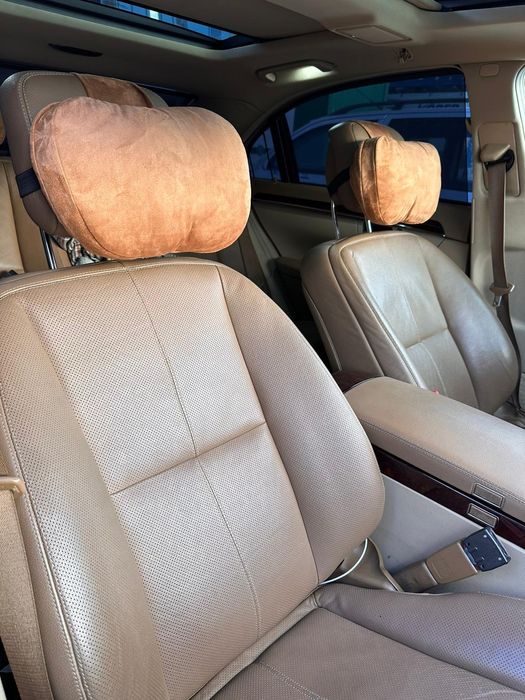 Perna Tetiera Auto Scaun Lux Maybach Neagra/Bej/Maro