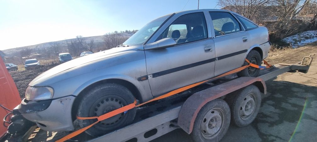 Opel vectra b 1.6i на части